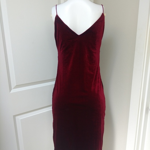 Romeo & Juliet - Embellished Velvet Slip Dress - Picture 7 of 8